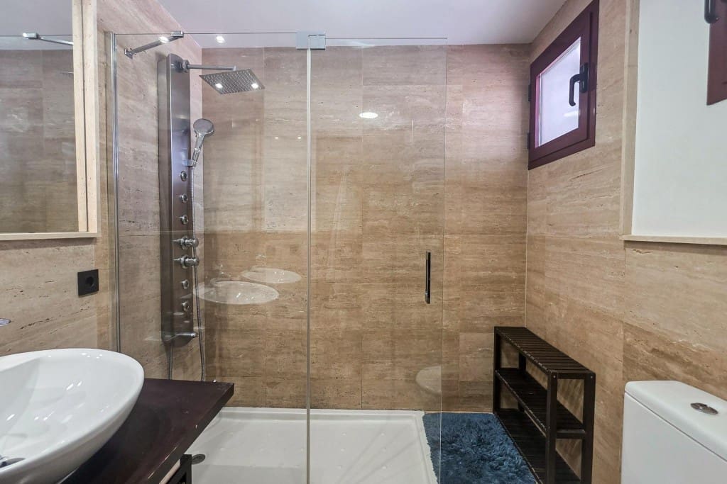 5 camera da letto Villa in vendita in Dos Hermanas con piscina garage - 949.000 € (Rif: 10003719)