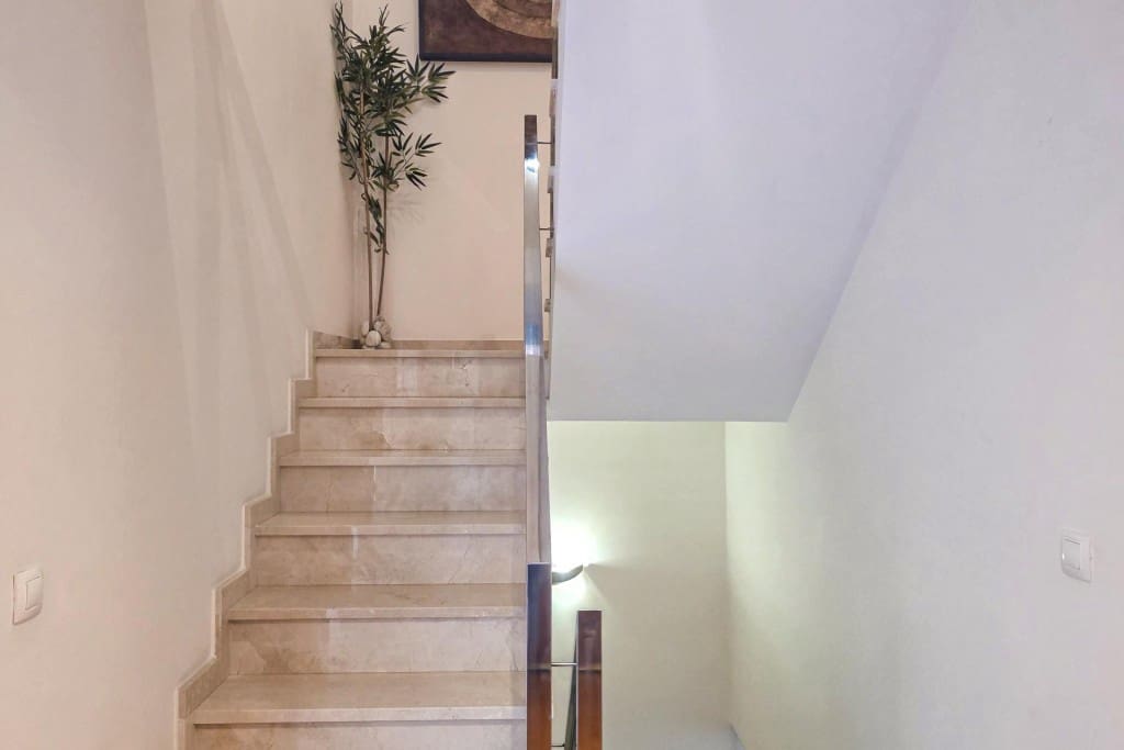5 camera da letto Villa in vendita in Dos Hermanas con piscina garage - 949.000 € (Rif: 10003719)