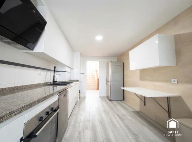 3 soverom Villa til salgs i Calafell med svømmebasseng - € 660 000 (Ref: 10003720)