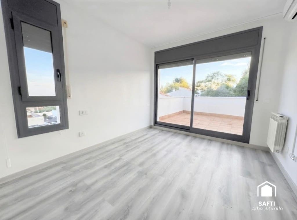 3 Zimmer Villa zu verkaufen in Calafell mit Pool - 660.000 € (Ref: 10003720)