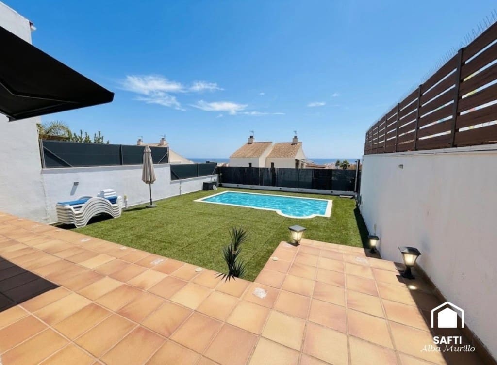 3 Zimmer Villa zu verkaufen in Calafell mit Pool - 660.000 € (Ref: 10003720)