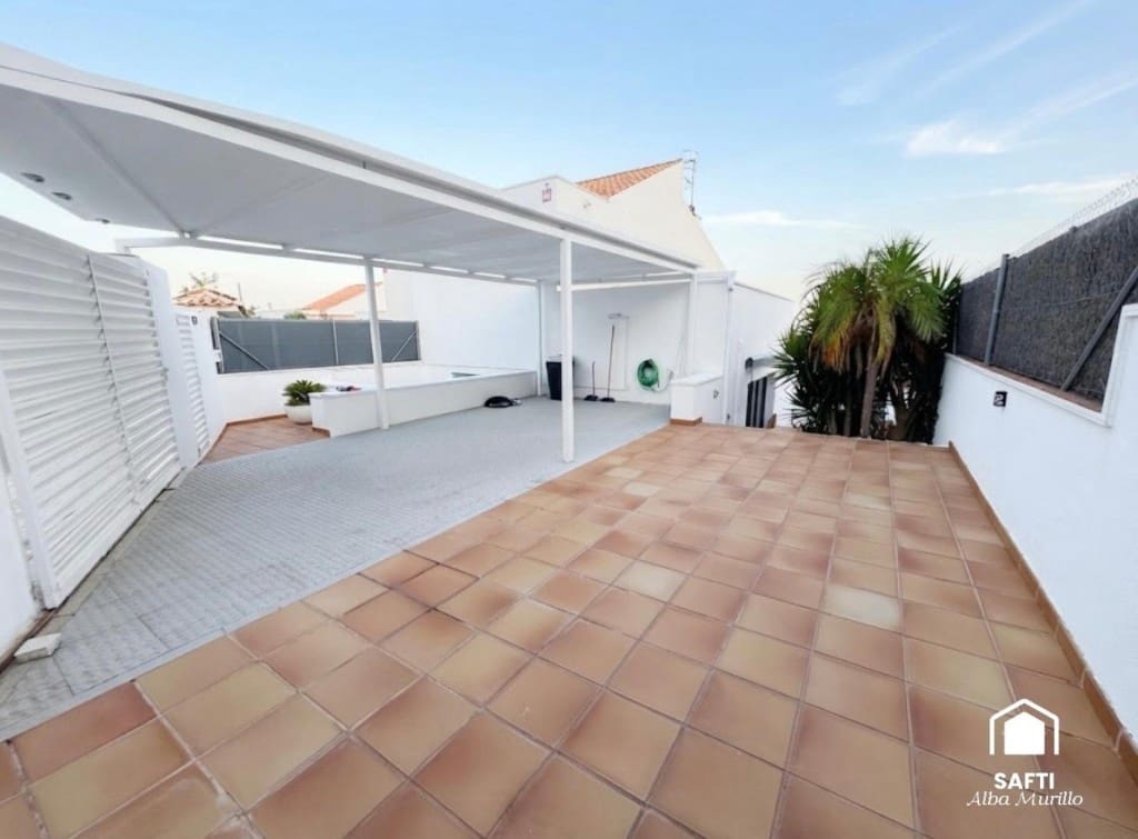 3 Zimmer Villa zu verkaufen in Calafell mit Pool - 660.000 € (Ref: 10003720)