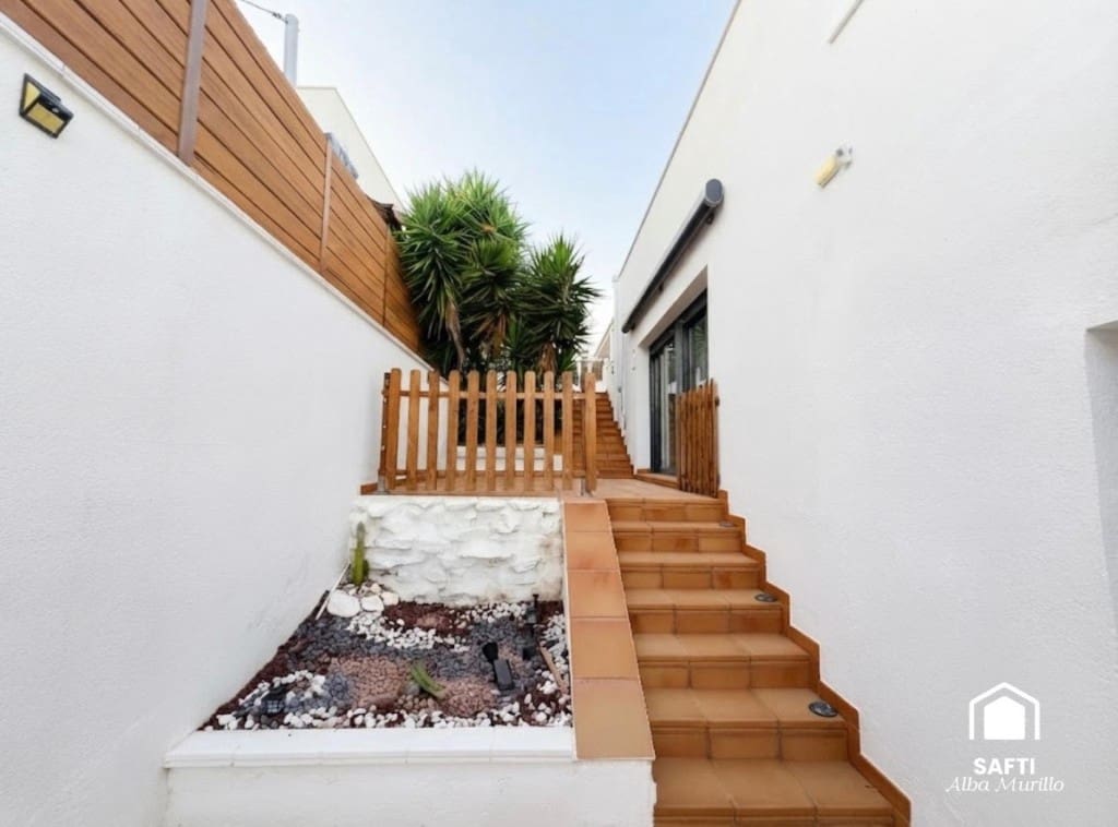 3 Zimmer Villa zu verkaufen in Calafell mit Pool - 660.000 € (Ref: 10003720)