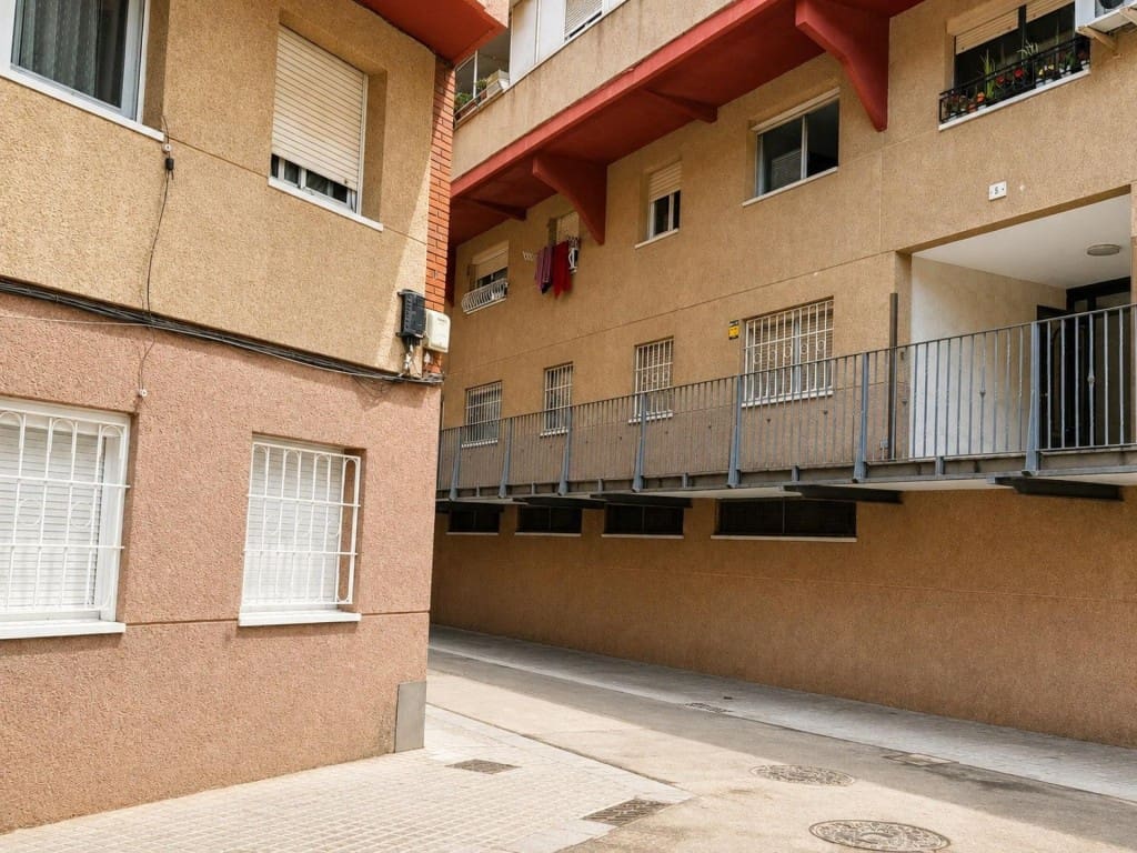 Estudio en L'Hospitalet de Llobregat en venta - 145.500 € (Ref: 10003721)
