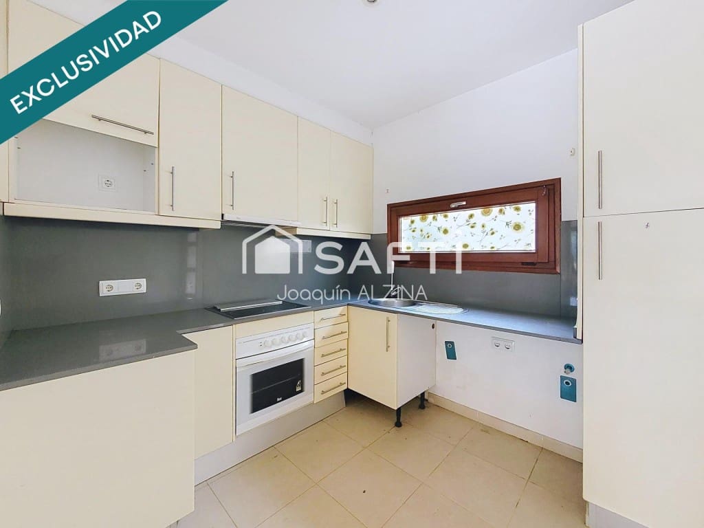 3 slaapkamer Flat te koop in Es Mercadal - € 330.000 (Ref: 10005305)