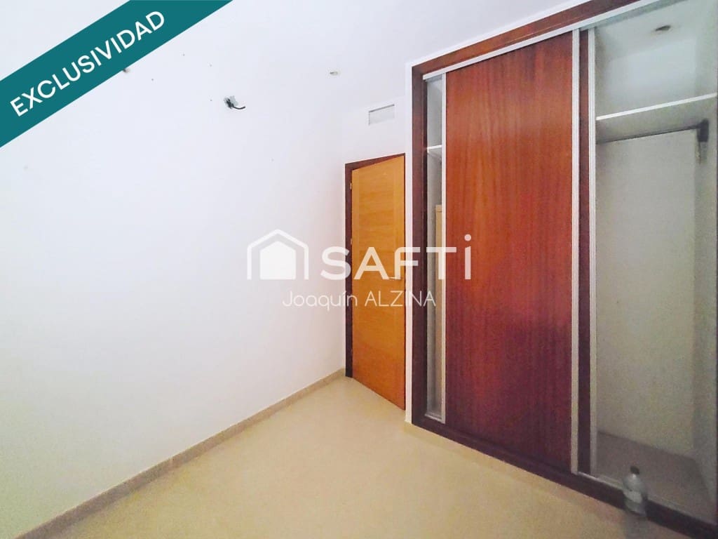 3 slaapkamer Flat te koop in Es Mercadal - € 330.000 (Ref: 10005305)
