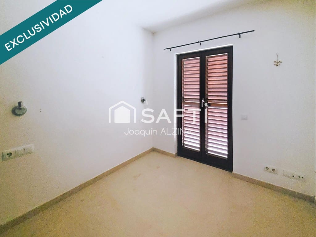 3 slaapkamer Flat te koop in Es Mercadal - € 330.000 (Ref: 10005305)