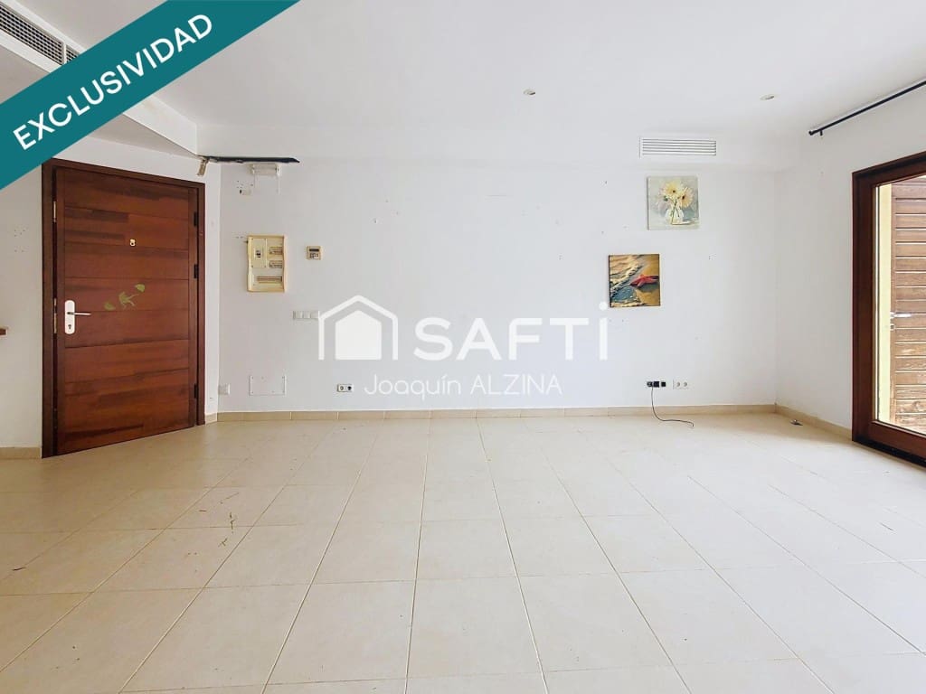 3 slaapkamer Flat te koop in Es Mercadal - € 330.000 (Ref: 10005305)