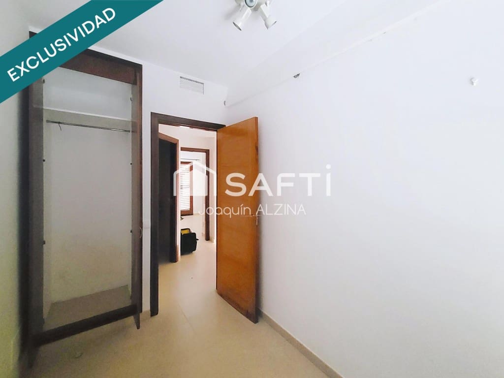 3 slaapkamer Flat te koop in Es Mercadal - € 330.000 (Ref: 10005305)