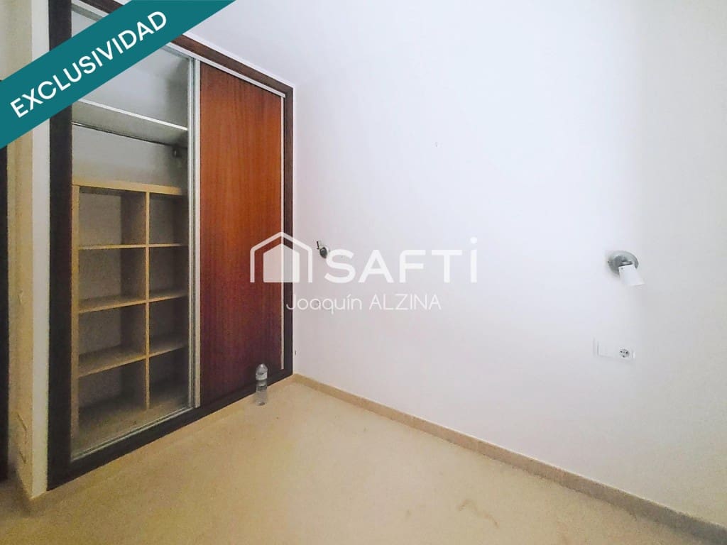 3 slaapkamer Flat te koop in Es Mercadal - € 330.000 (Ref: 10005305)