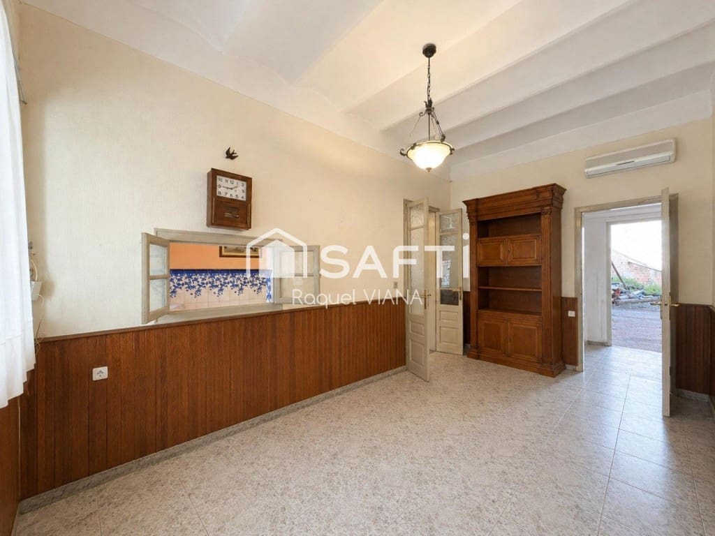 3 bedroom Finca/Country House for sale in Sant Andreu de la Barca - € 240,000 (Ref: 10005307)