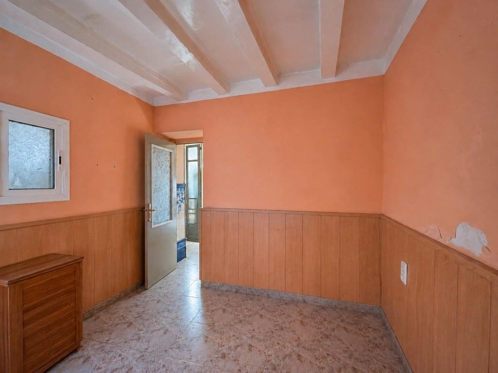 3 bedroom Finca/Country House for sale in Sant Andreu de la Barca - € 240,000 (Ref: 10005307)