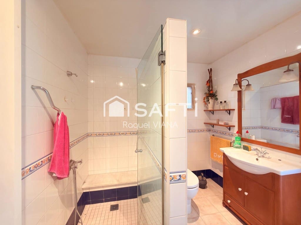 3 bedroom Finca/Country House for sale in Sant Andreu de la Barca - € 240,000 (Ref: 10005307)