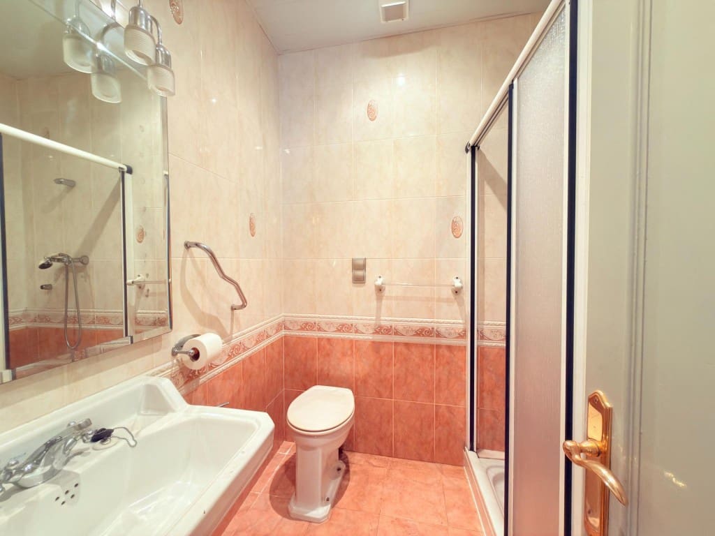 3 bedroom Finca/Country House for sale in Sant Andreu de la Barca - € 240,000 (Ref: 10005307)