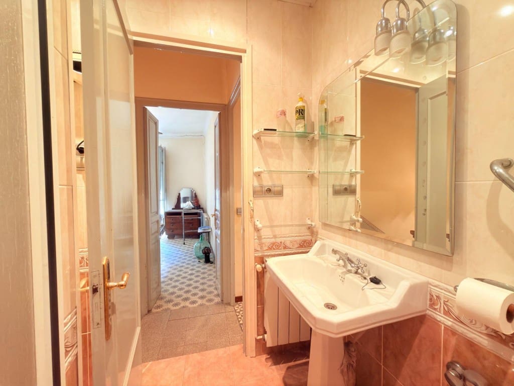 3 bedroom Finca/Country House for sale in Sant Andreu de la Barca - € 240,000 (Ref: 10005307)