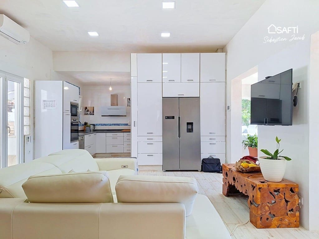 2 soveværelse Villa til salg i Denia med swimmingpool garage - € 679.000 (Ref: 10005308)