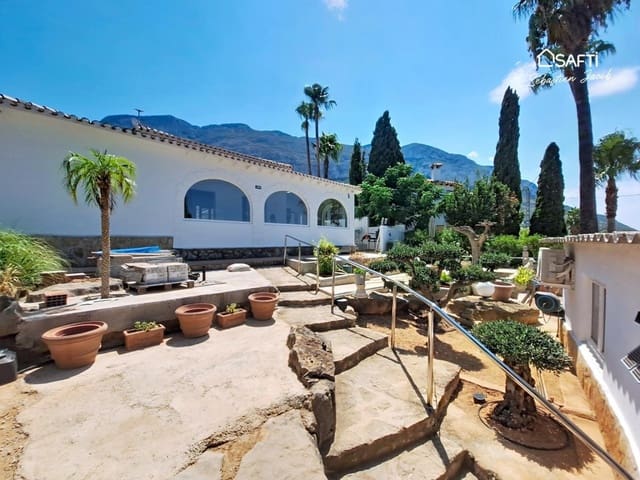 2 soveværelse Villa til salg i El Montgó, Dénia med swimmingpool garage - € 679.000 (Ref: 10005308)