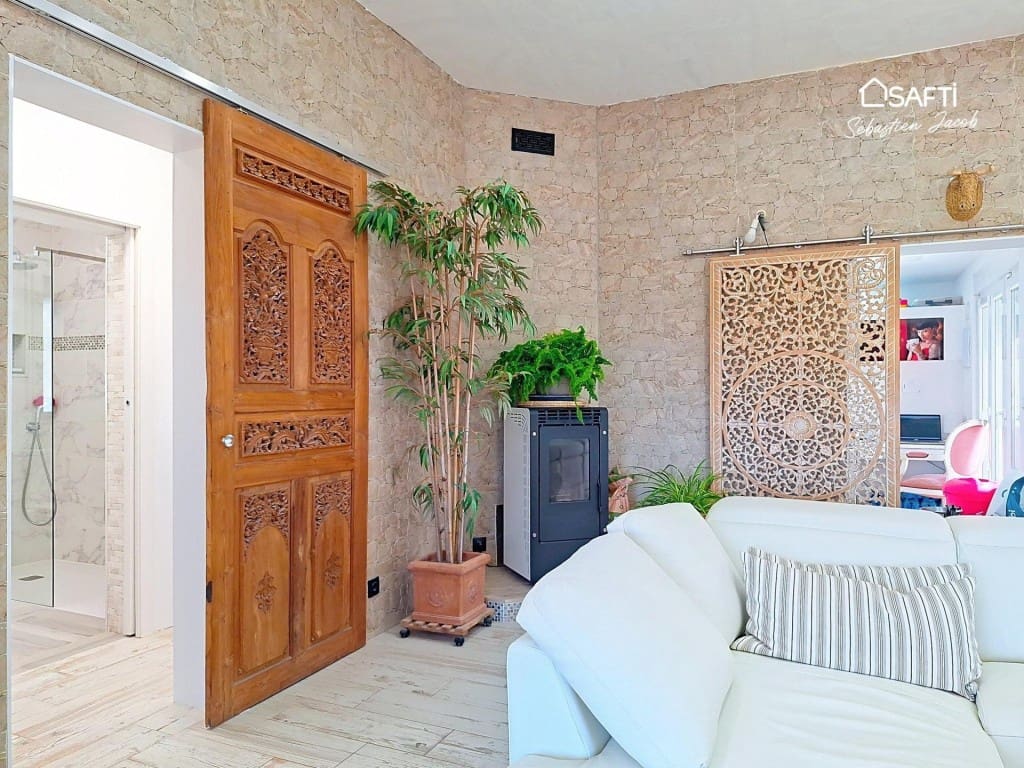 2 soveværelse Villa til salg i Denia med swimmingpool garage - € 679.000 (Ref: 10005308)