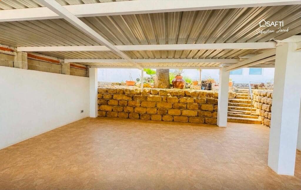 2 bedroom Villa for sale in Denia with pool garage - € 679,000 (Ref: 10005308)