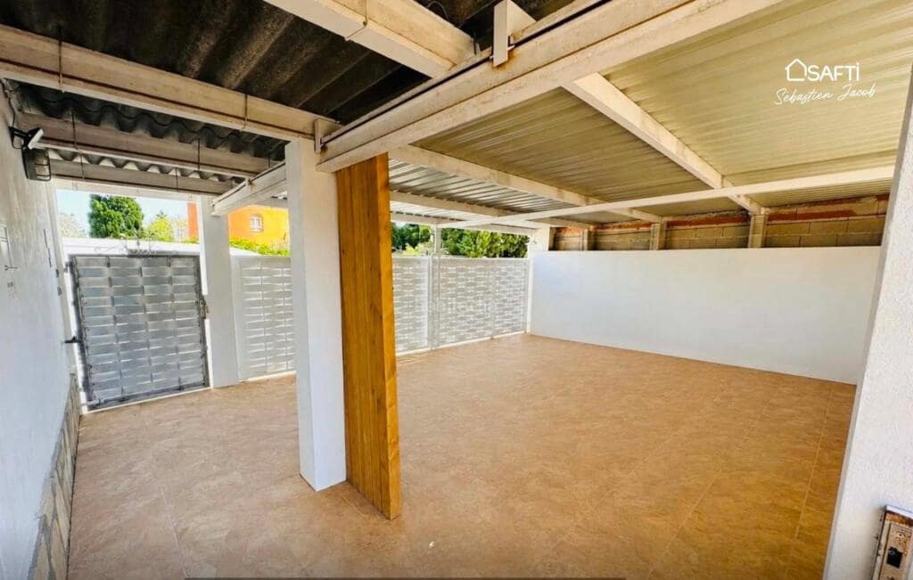 2 bedroom Villa for sale in Denia with pool garage - € 679,000 (Ref: 10005308)