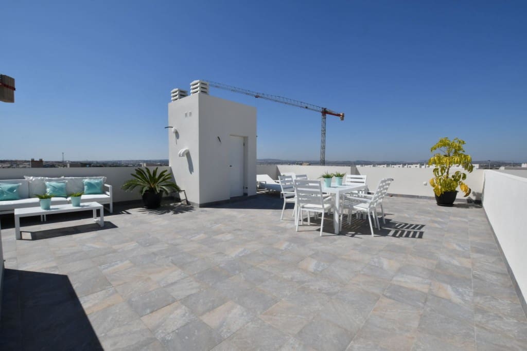2 soverom Villa til salgs i San Miguel de Salinas med svømmebasseng - € 251 900 (Ref: 10005319)
