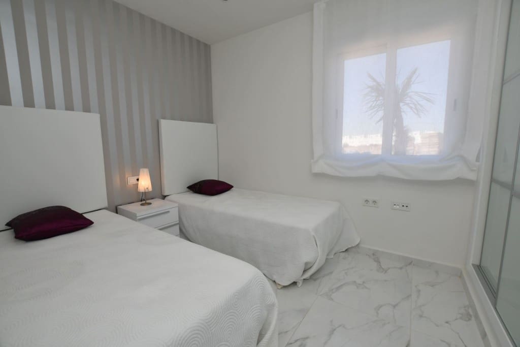 2 soverom Villa til salgs i San Miguel de Salinas med svømmebasseng - € 251 900 (Ref: 10005319)