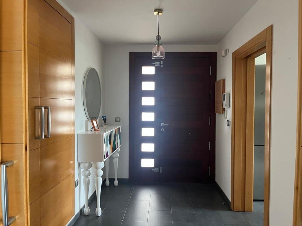 4 bedroom Villa for sale in Almansa with pool - € 495,000 (Ref: 10008825)