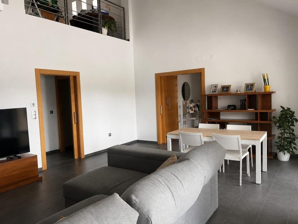 4 bedroom Villa for sale in Almansa with pool - € 495,000 (Ref: 10008825)