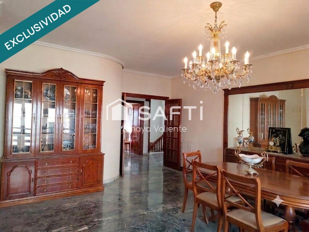 5 Zimmer Villa zu verkaufen in Andorra mit Pool Garage - 260.000 € (Ref: 10008826)