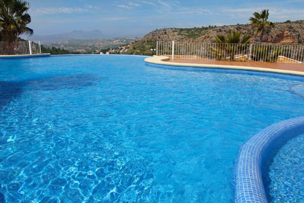 3 bedroom Apartment for sale in Cumbre del Sol with pool - € 612,000 (Ref: 10008828)