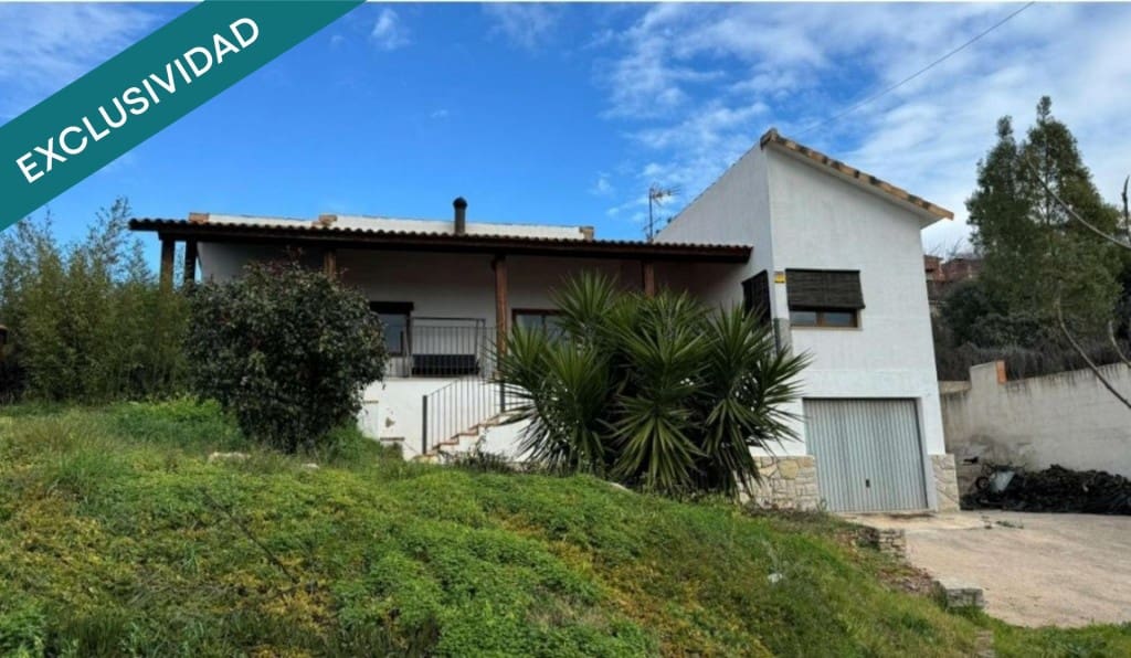 3 bedroom Villa for sale in Borriol with pool garage - € 314,800 (Ref: 10011186)