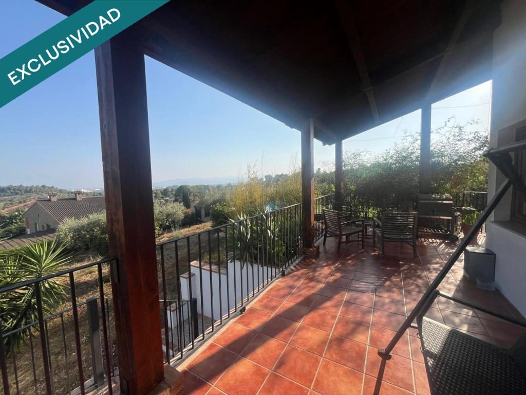 3 bedroom Villa for sale in Borriol with pool garage - € 314,800 (Ref: 10011186)