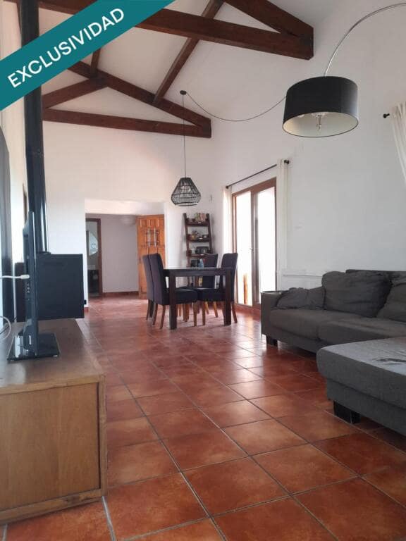 3 bedroom Villa for sale in Borriol with pool garage - € 314,800 (Ref: 10011186)