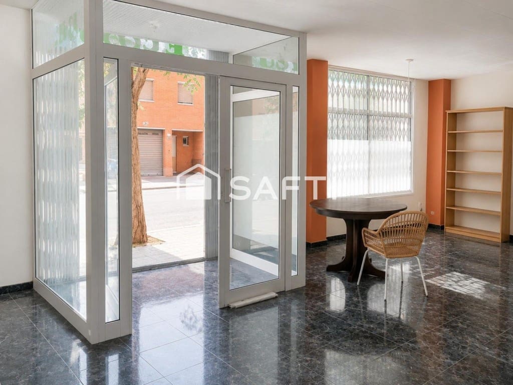 Kommersiell til salgs i Martorell - € 155 500 (Ref: 10011189)
