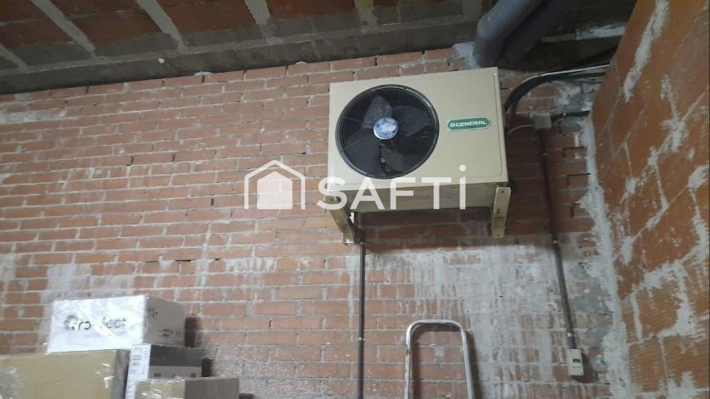 Kommersiell til salgs i Martorell - € 155 500 (Ref: 10011189)