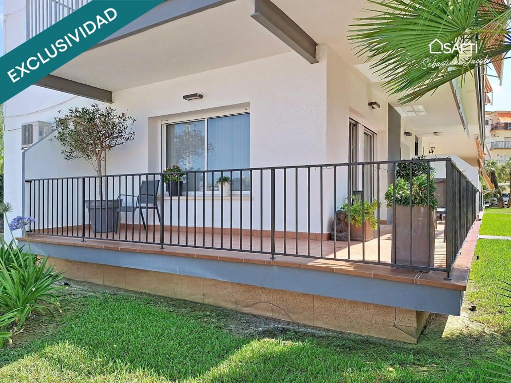 2 bedroom Apartment for sale in Denia - € 230,000 (Ref: 10011190)