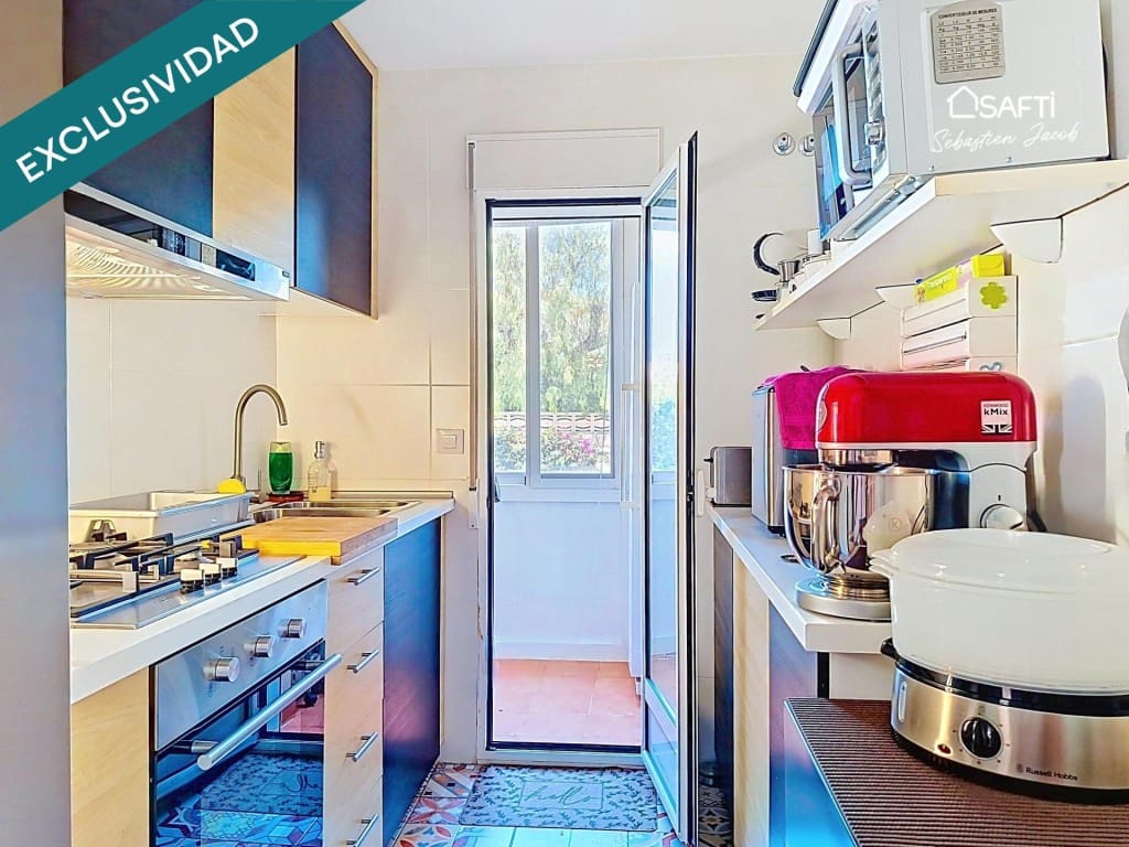 2 bedroom Apartment for sale in Denia - € 230,000 (Ref: 10011190)
