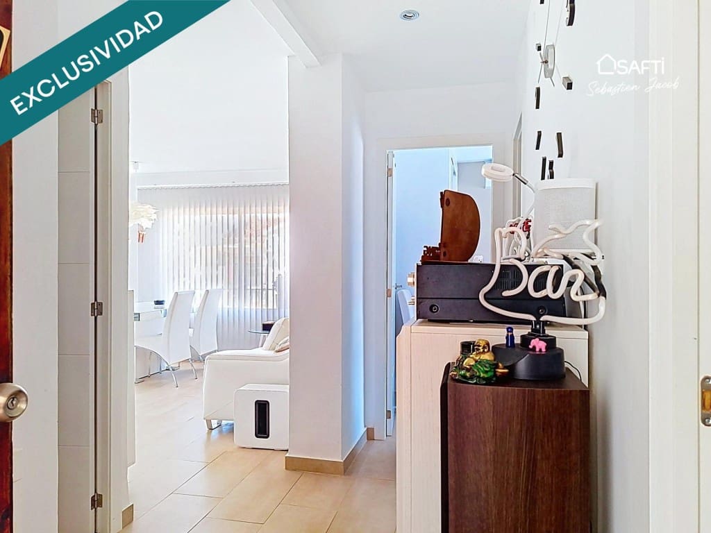 2 bedroom Apartment for sale in Denia - € 230,000 (Ref: 10011190)