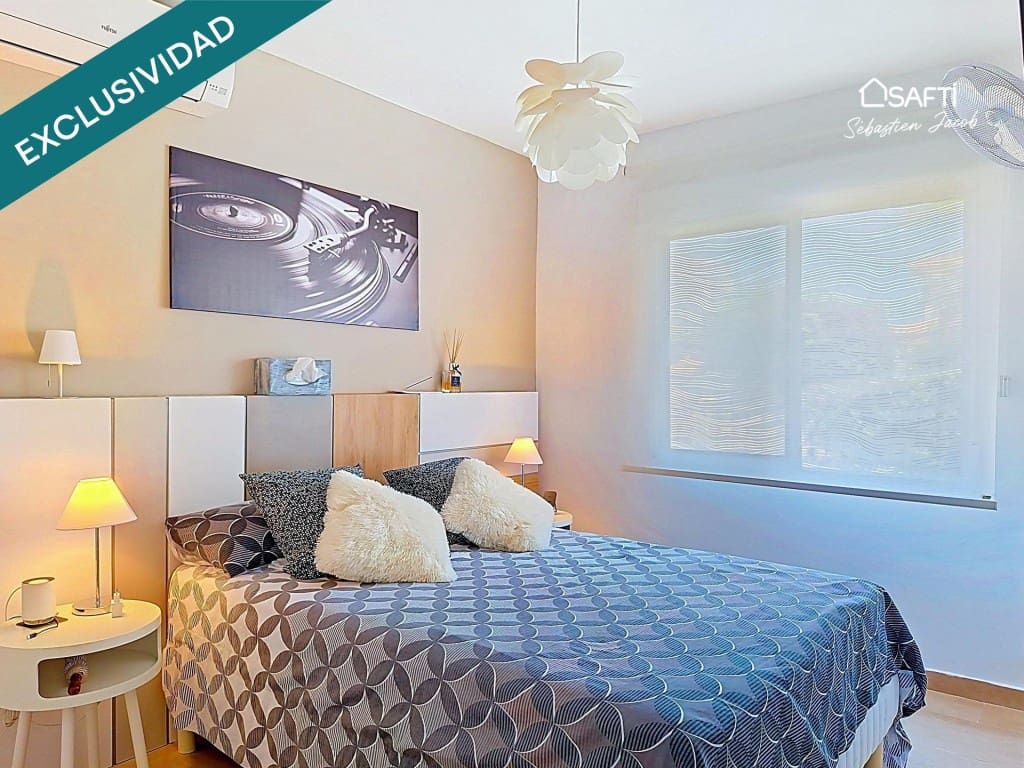 2 bedroom Apartment for sale in Denia - € 230,000 (Ref: 10011190)