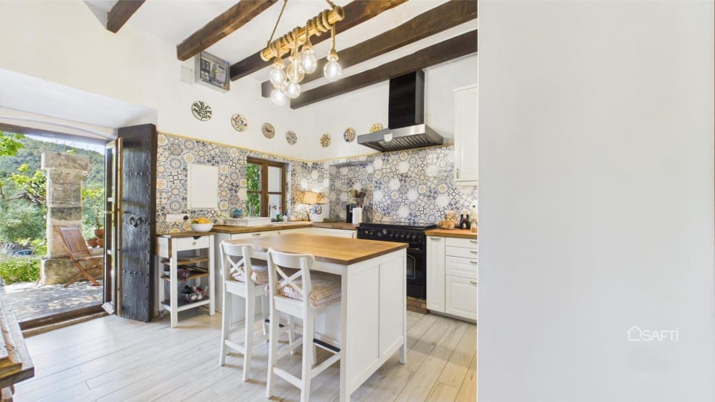 4 sovrum Finca/Hus på landet till salu i Andratx med pool - 2 400 000 € (Ref: 10013040)