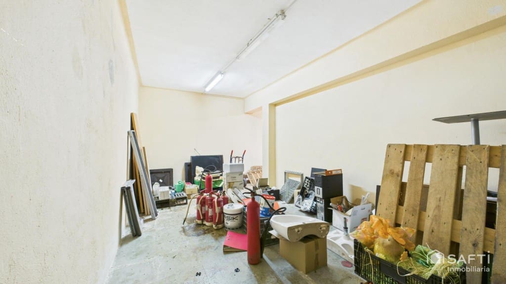 Commercial for rent in Santa Ponsa - € 1,200 (Ref: 10013042)