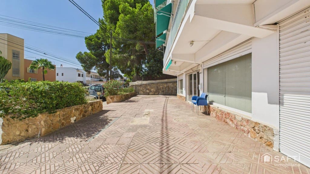Commercial for rent in Santa Ponsa - € 1,200 (Ref: 10013042)
