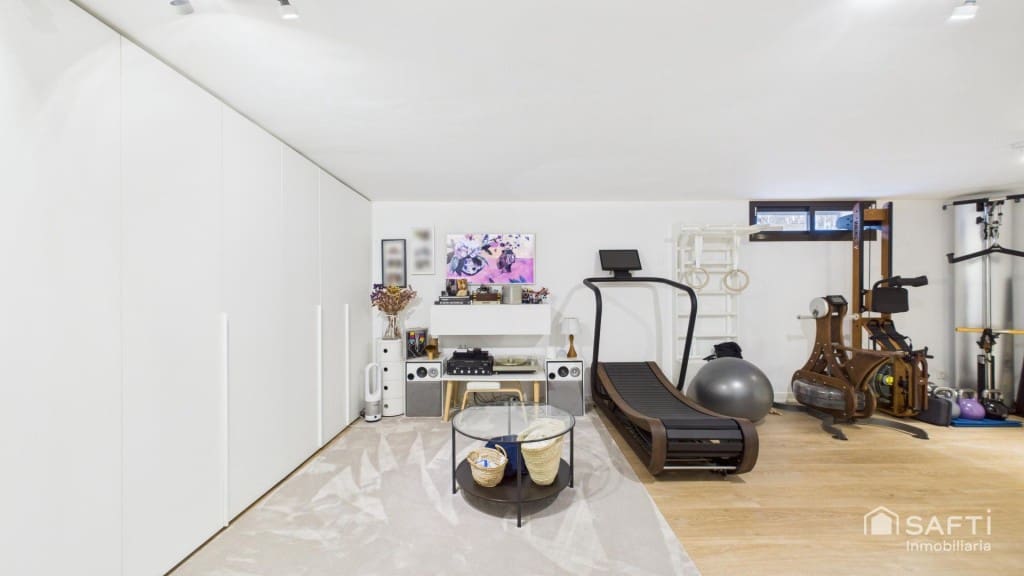 3 makuuhuone Huvila myytävänä paikassa Puig de Ros - 1 350 000 € (Ref: 10013044)