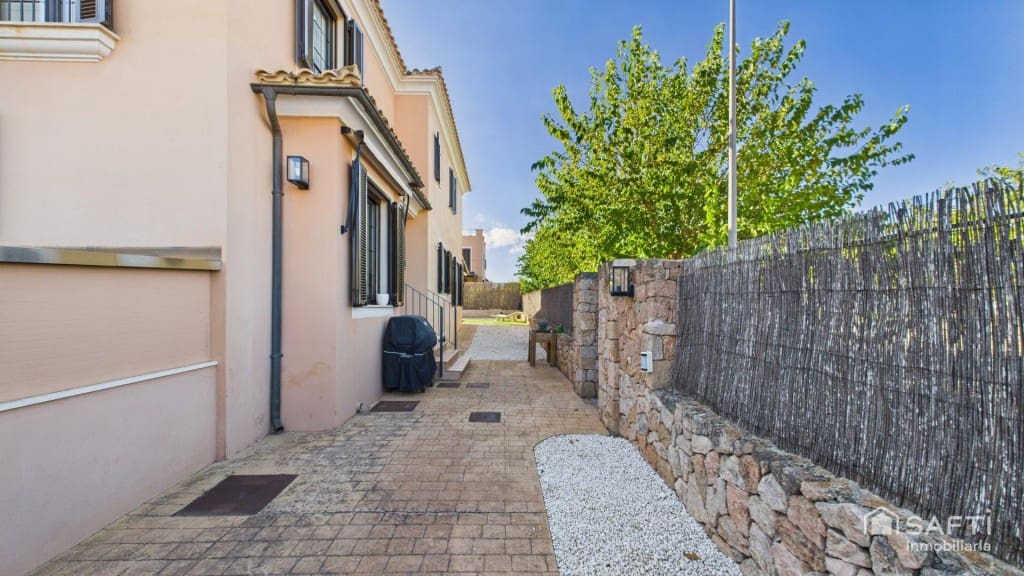 3 makuuhuone Huvila myytävänä paikassa Puig de Ros - 1 350 000 € (Ref: 10013044)