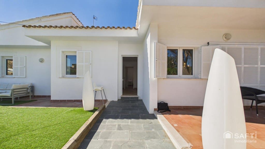 4 bedroom Villa for sale in Ca'n Picafort with pool - € 727,000 (Ref: 10013048)