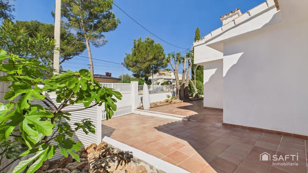 4 bedroom Villa for sale in Ca'n Picafort with pool - € 727,000 (Ref: 10013048)