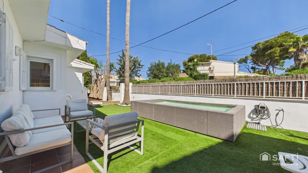 4 bedroom Villa for sale in Ca'n Picafort with pool - € 727,000 (Ref: 10013048)