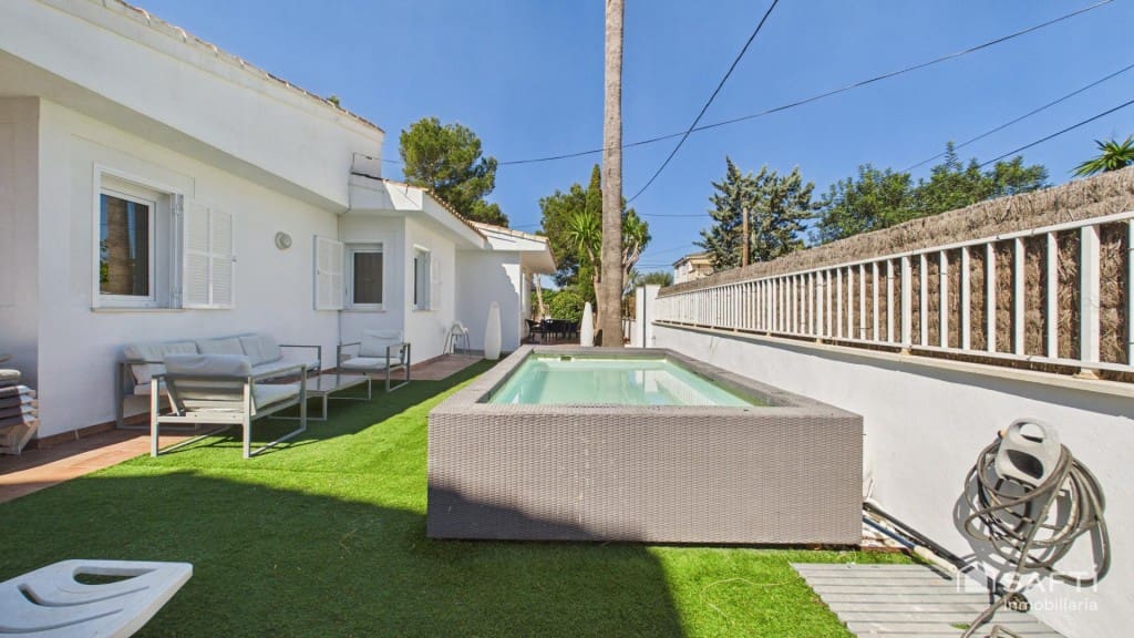 4 bedroom Villa for sale in Ca'n Picafort with pool - € 727,000 (Ref: 10013048)
