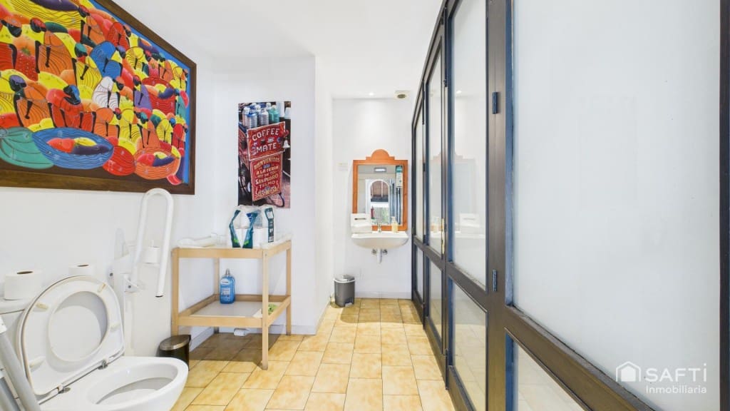 Comercial para venda em Calvia - 99 000 € (Ref: 10013050)