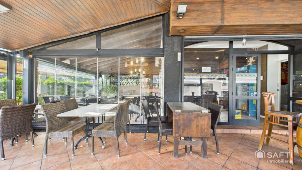 Comercial para venda em Calvia - 99 000 € (Ref: 10013050)